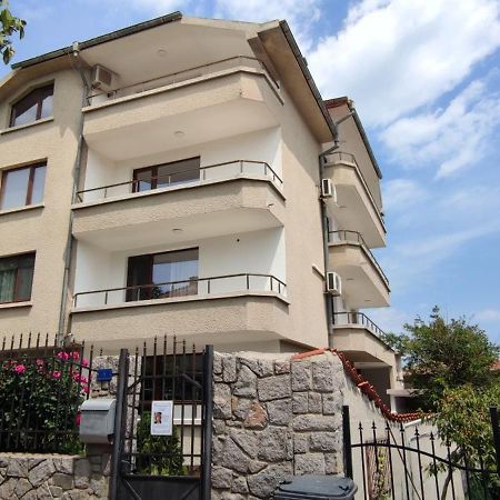 Yanevi Apartments Tschernomorez Exterior foto