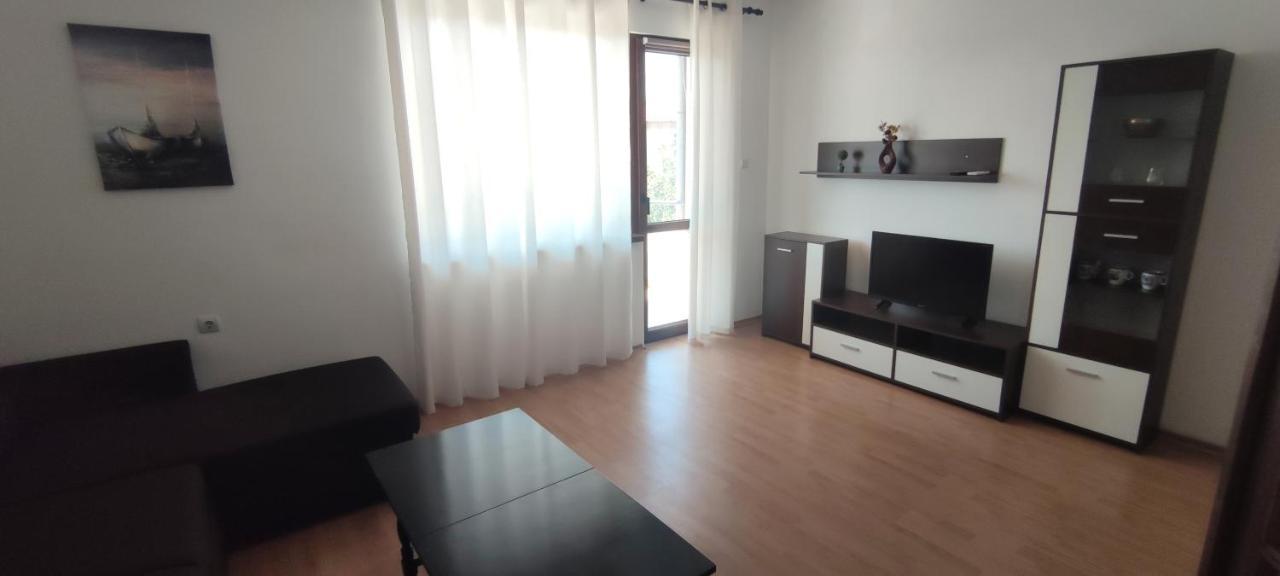 Yanevi Apartments Tschernomorez Exterior foto
