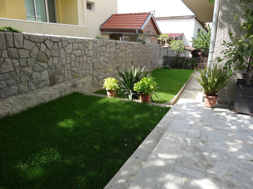 Yanevi Apartments Tschernomorez Exterior foto